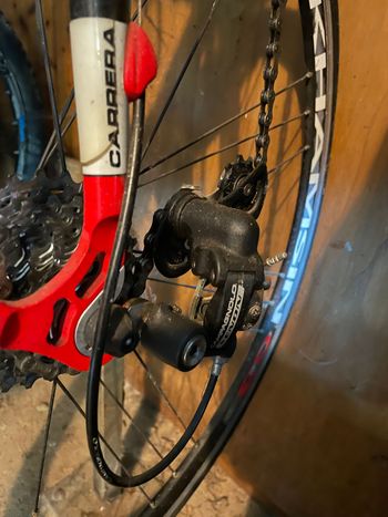Used Carrera Gills 2015 Road & Gravel, Red — image 8 of 10