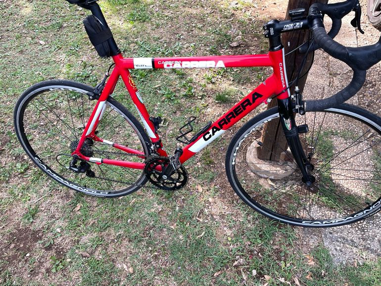 Used Carrera Gills 2015 Road & Gravel, Red — image 6 of 10