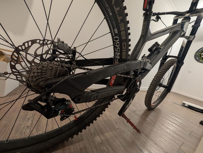 Tweedehands YT Industries Tues SRAM X01 DH 2019 Mountainbike — afbeelding 6 van 6