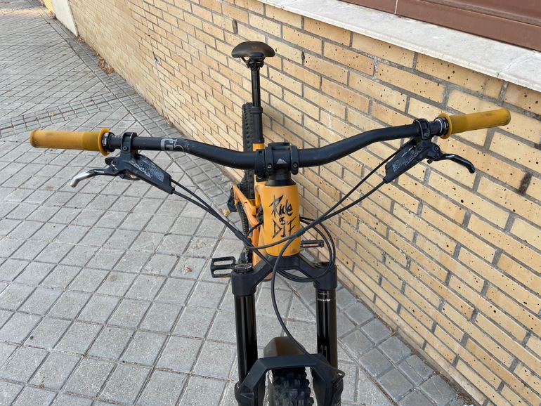 Canyon Torque SRAM GX Eagle 2022 Mountainbike usato, Arancione — immagine 16 di 20