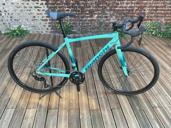 Bianchi 20’ VIA NIRONE 7 Sora (2×9s) BIANCHI ( ビアンキ ) ロードバイク VIA NIRONE 7 SORA 9S