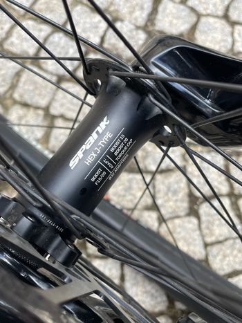 Used Mondraker Summum Shimano Saint 2021 Mountainbike, Black — image 19 of 20