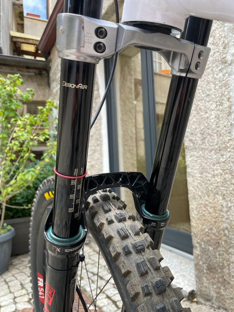 Used Mondraker Summum Shimano Saint 2021 Mountainbike, Black — image 18 of 20