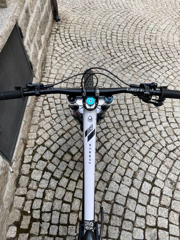 Used Mondraker Summum Shimano Saint 2021 Mountainbike, Black — image 5 of 20