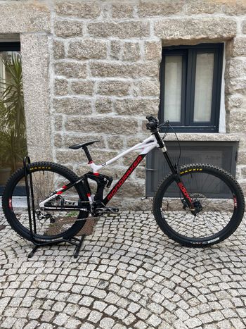 Used Mondraker Summum Shimano Saint 2021 Mountainbike, Black — image 1 of 20