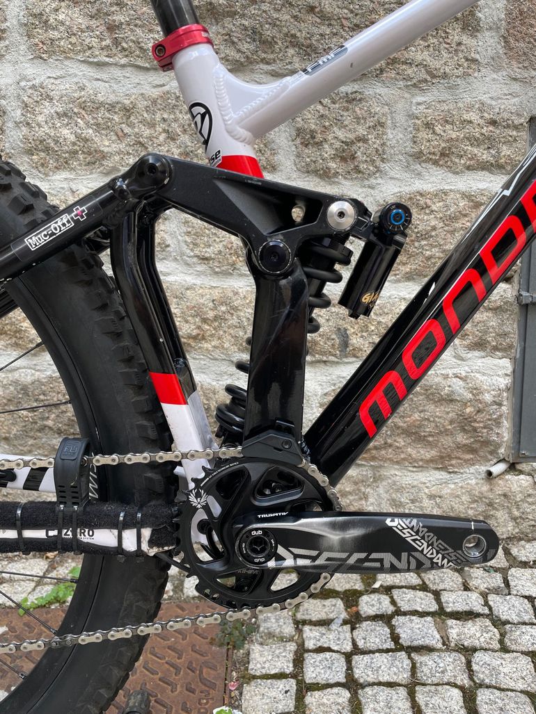 Used Mondraker Summum Shimano Saint 2021 Mountainbike, Black — image 7 of 20