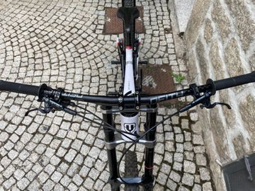 Used Mondraker Summum Shimano Saint 2021 Mountainbike, Black — image 6 of 20