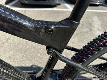 Tweedehands UNNO Horn 2025 Mountainbike — afbeelding 12 van 16