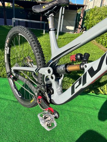 Used Pivot Phoenix Sram X0 EAGLE AXS 2022 Mountainbike, Light Gray, 29 — image 2 of 8