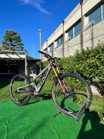Used Pivot Phoenix Sram X0 EAGLE AXS 2022 Mountainbike, Light Gray, 29 — image 1 of 8