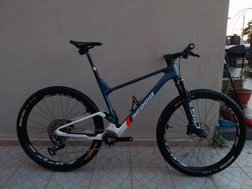 Berria BR UNLIMITED 2024 Mountainbike usato, Blu — immagine 1 di 16