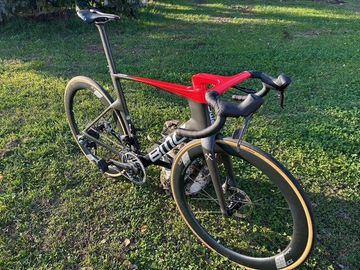 Brugt BMC Teammachine R 01 ONE 2024 2024 Road & Gravel — billede 2 af 11