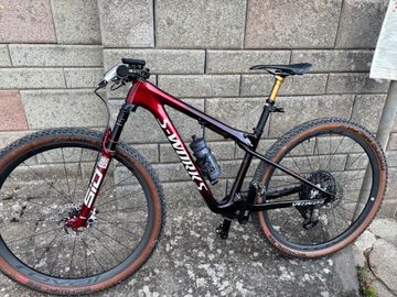 Gebrauchtes Specialized Epic Sram Eagle Transmission XX SL 2024 Mountainbike, Rot, 29 — Bild 2 von 3