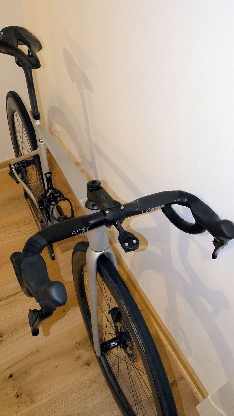 Used Specialized Allez Sprint 2023 Road & Gravel, Light Gray — image 5 of 9