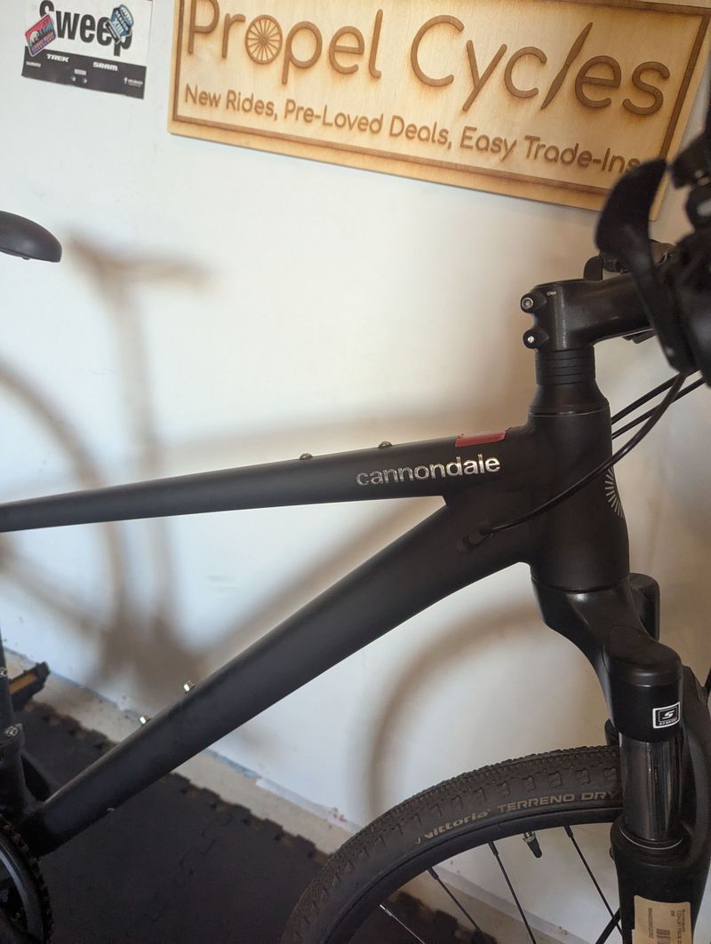 Used Cannondale M Quick CX 4 2022 Road & Gravel, Black — image 6 of 10