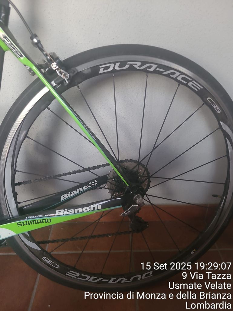 Used Bianchi Oltre XR2 2016 Road & Gravel, Verde — image 3 of 4