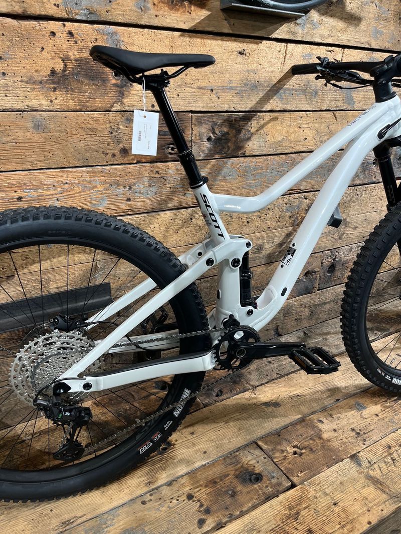 Used Scott Genius 940 2022 2022 Mountainbike, White, 29 — image 2 of 3