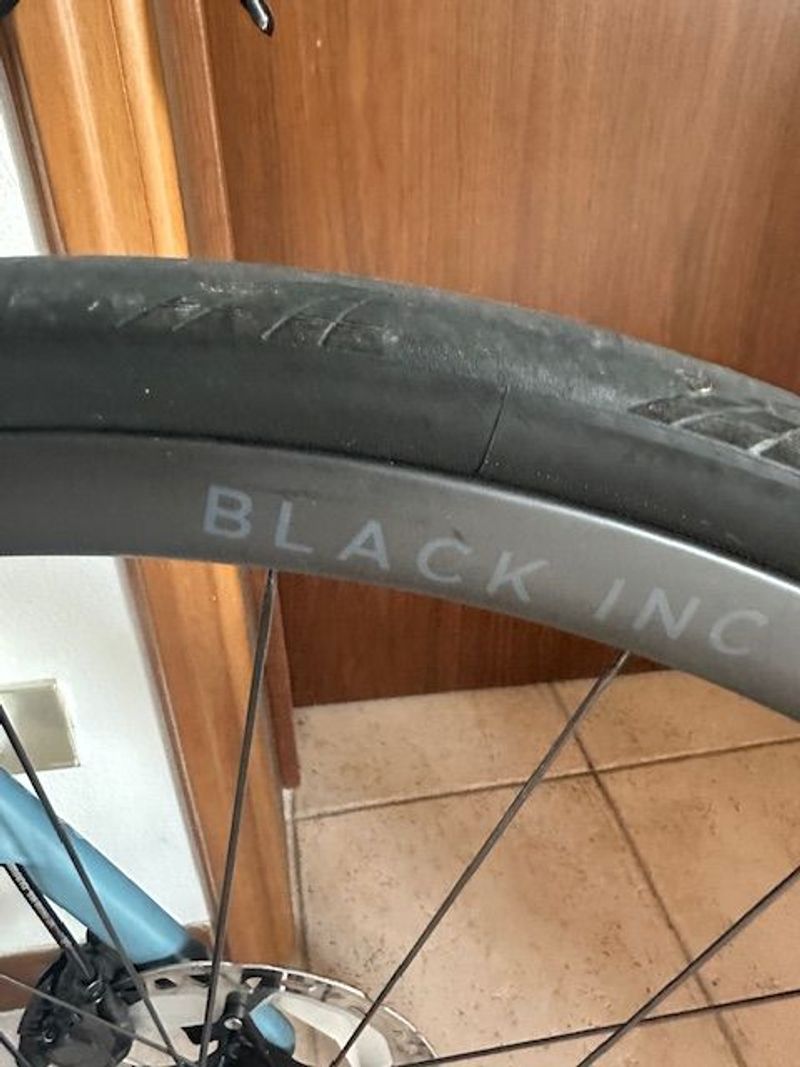 Used Factor VAM 2023 Road & Gravel, Blue — image 8 of 12