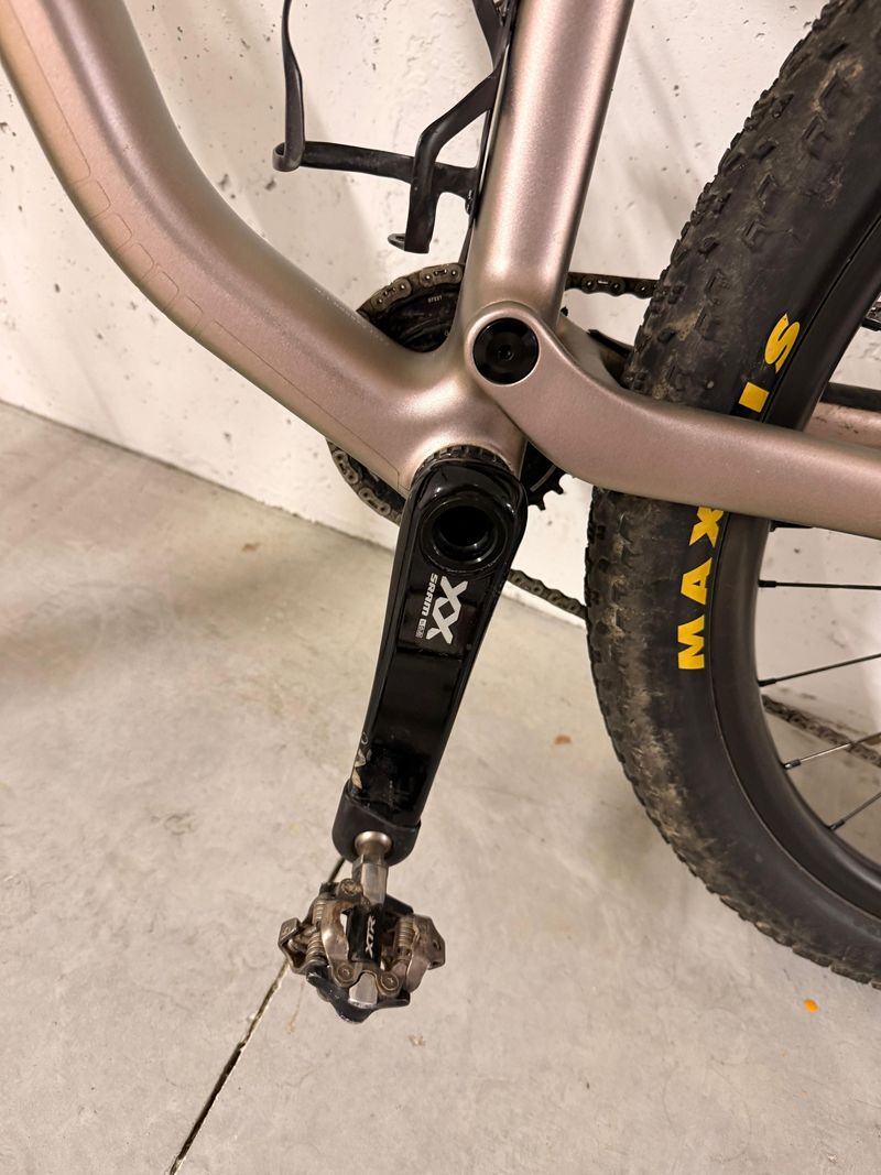 Used Specialized Epic SRAM XX SL Eagle AXS (T-Type) 2024 Mountainbike, Light Gray — image 4 of 22