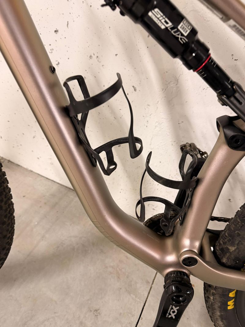 Used Specialized Epic SRAM XX SL Eagle AXS (T-Type) 2024 Mountainbike, Light Gray — image 2 of 22