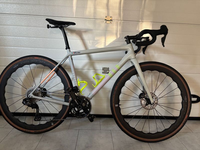 Tweedehands Specialized Crux Shimano GRX 2024 Road & Gravel