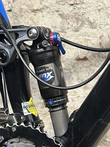 Used Giant Talon 1 2025 2025 Mountainbike, Blue, 27.5, 29 — image 6 of 20