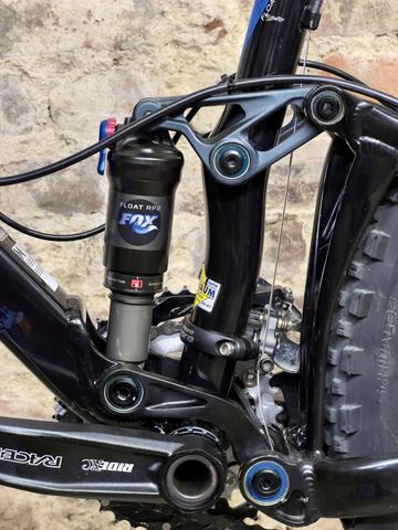 Used Giant Talon 1 2025 2025 Mountainbike, Blue, 27.5, 29 — image 19 of 20