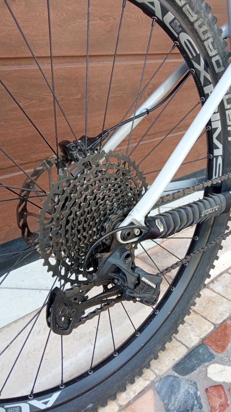 Used Canyon Stoic 4 2021 2021 Mountainbike, Light Gray, 29 — image 7 of 22