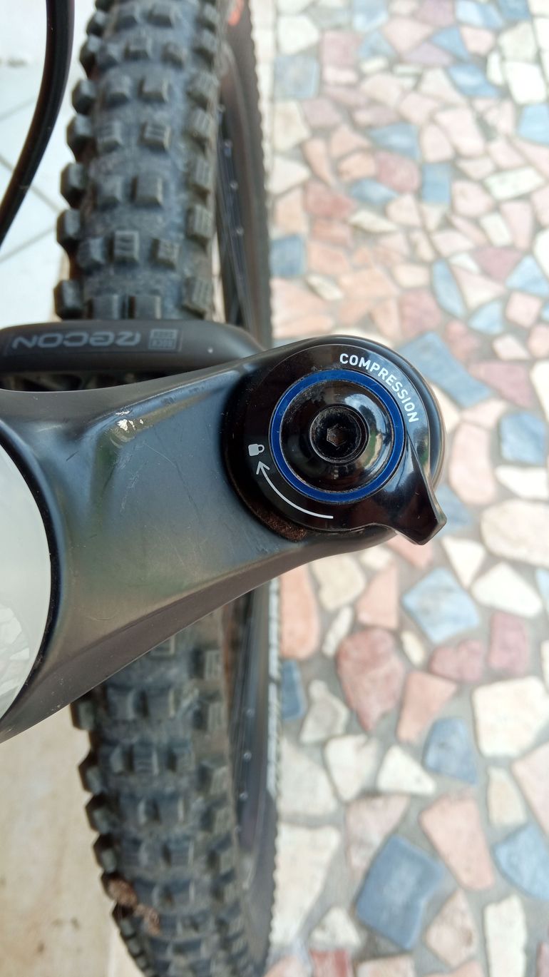 Used Canyon Stoic 4 2021 2021 Mountainbike, Light Gray, 29 — image 10 of 22