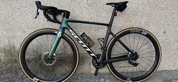 Tweedehands Scott Addict RC Pro 2022 Road & Gravel — afbeelding 2 van 4