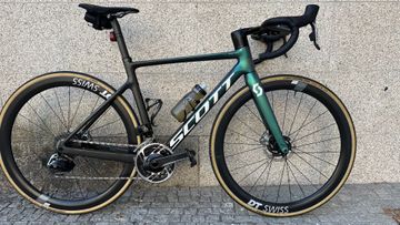 Scott Addict RC Pro 2022 Road & Gravel usato