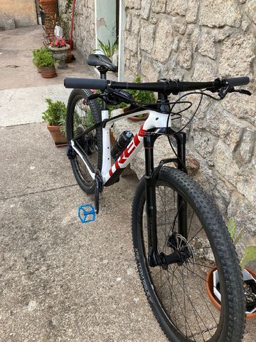 Used Trek Procaliber 9.7 2023 2023 Mountainbike, White, 29, 27.5 — image 3 of 3
