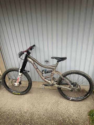 Used Specialized Big Hit Fsr 2009 2009 Mountainbike, Light Gray — image 1 of 3