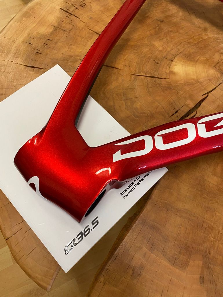 Used Pinarello Dogma F Starry Red 2025 540 2025 Road & Gravel, Rot — image 15 of 20