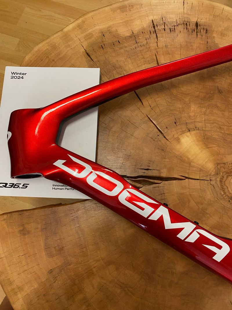 Used Pinarello Dogma F Starry Red 2025 540 2025 Road & Gravel