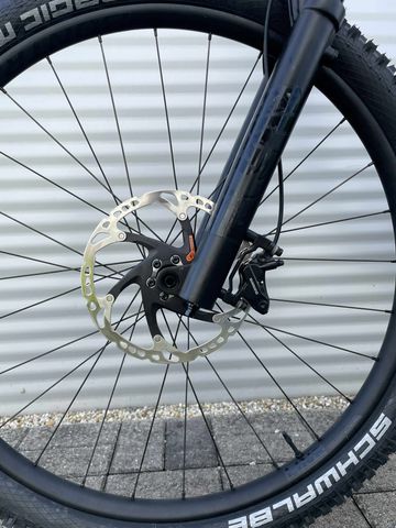 Brugt Trek Slash 8 Gen 6 2024 2024 Mountainbike — billede 9 af 12