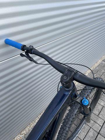 Brugt Trek Slash 8 Gen 6 2024 2024 Mountainbike — billede 10 af 12