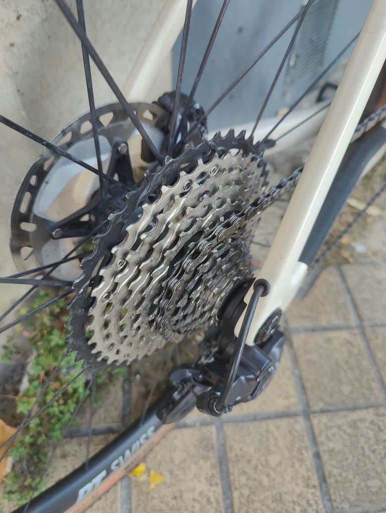 Used Canyon Grail CF SL 8 2024 2024 Road & Gravel, Black — image 7 of 11