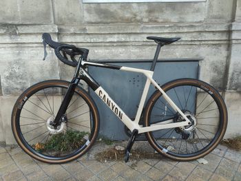 Used Canyon Grail CF SL 8 2024 2024 Road & Gravel, Black — image 2 of 11