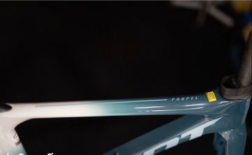 Used Giant 2022 Propel Advanced Pro Disc Frameset Frameset 2022 Road & Gravel, Blue — image 3 of 3