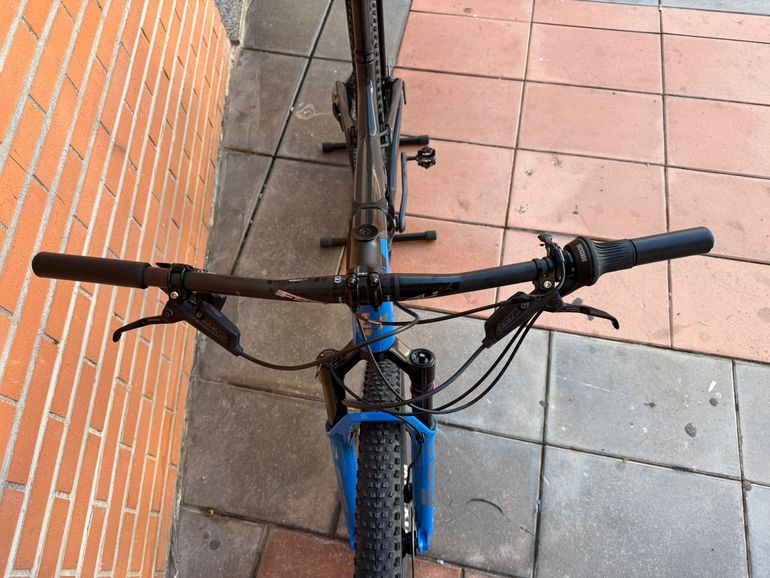 Lapierre Xr Sram X0 EAGLE AXS 2024 Mountainbike d'occasion — image 11 sur 17