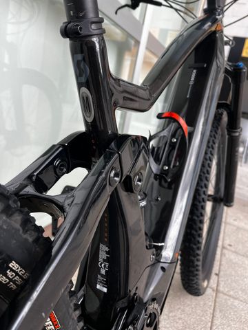 Scott Strike eRide 900 Prem. 2020 2020 Mountainbike usato, Nero — immagine 12 di 13