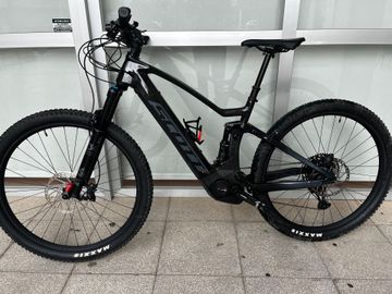 Scott Strike eRide 900 Prem. 2020 2020 Mountainbike usato, Nero — immagine 2 di 13