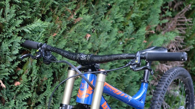 Used Banshee Legend 2018 Mountainbike, Blue — image 3 of 7