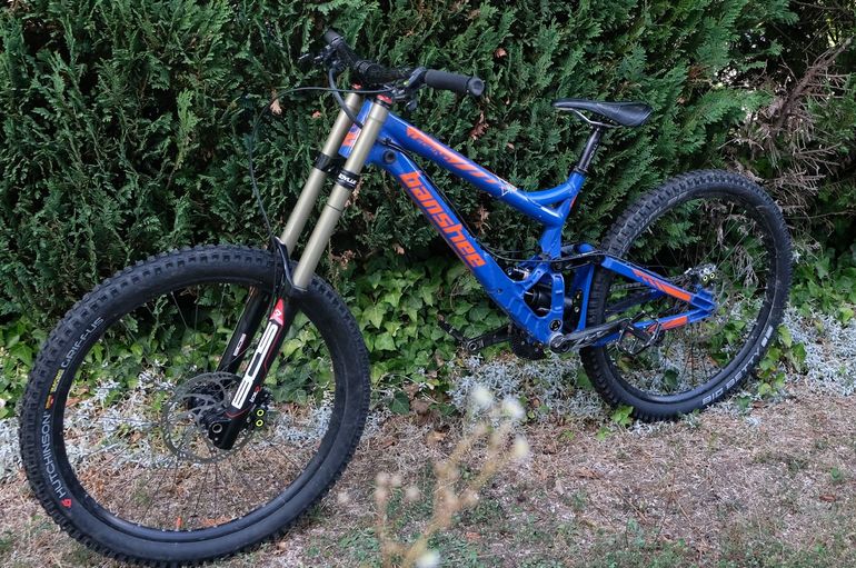 Used Banshee Legend 2018 Mountainbike, Blue — image 2 of 7