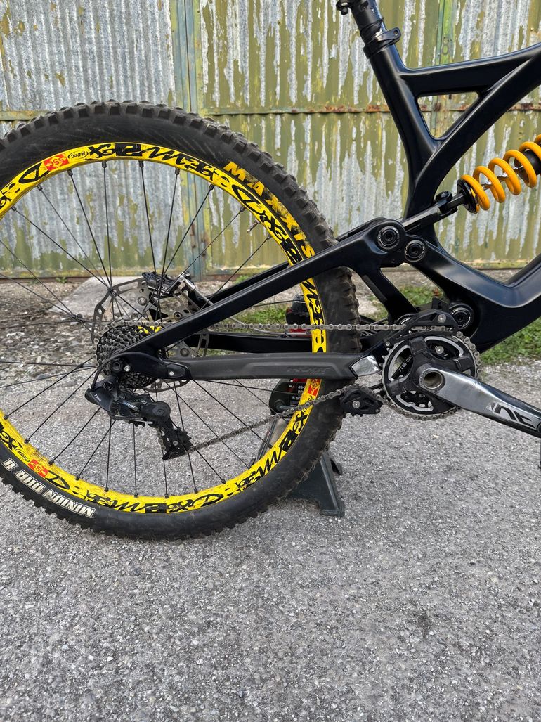 Used Pivot Phoenix SRAM GX DH 2019 Mountainbike, Black — image 3 of 6