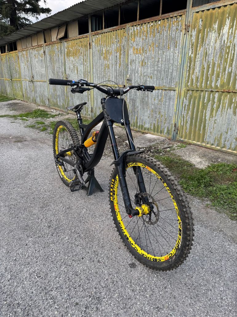 Used Pivot Phoenix SRAM GX DH 2019 Mountainbike, Black — image 2 of 6