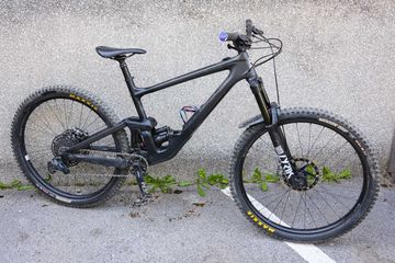 Used Specialized Enduro Comp 2021 2021 Mountainbike, Black, 29 — image 2 of 6