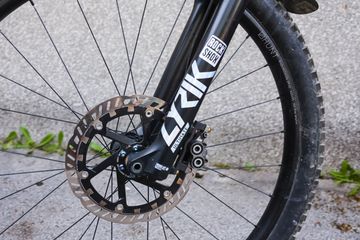 Used Specialized Enduro Comp 2021 2021 Mountainbike, Black, 29 — image 5 of 6
