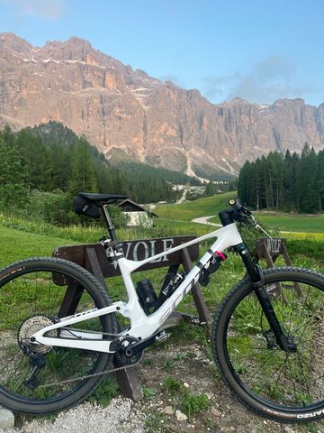 Używany Scott Spark RC Team 2024 2024 Mountainbike — zdjęcie 3 z 4